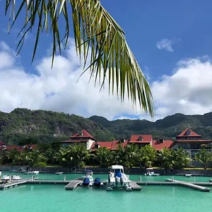 Confort Villa Eden Island